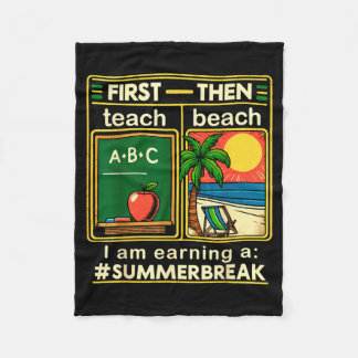 Erst unterrichte ich den Strandlehrer, den ich ver Fleecedecke