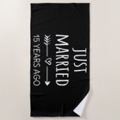 Erst vor 15 Jahren verheiratet I Strandtuch (Vorderseite)