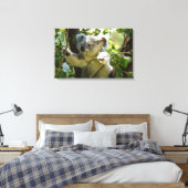 Erstaunlich niedlicher Koala in einem Baum Leinwanddruck (Insitu (Schlafzimmer))