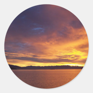 Erstaunlicher Sonnenaufgang Runder Aufkleber