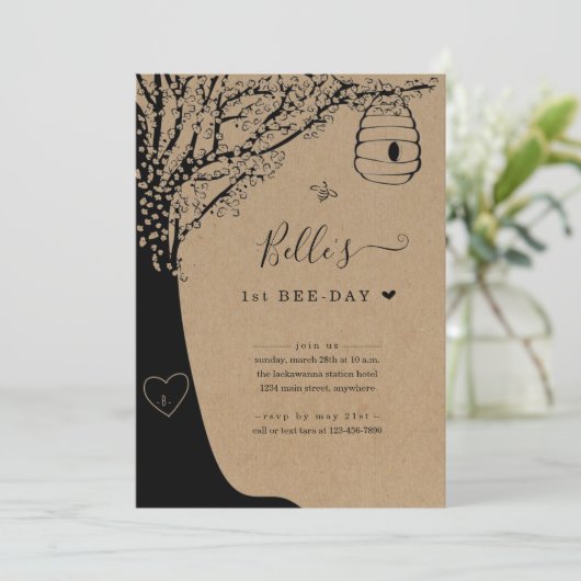 Erste Bee Day Birthday Party Einladung (Stehend Vorderseite)