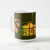 Erste Cavalry Division AH-1G Cobra Pilot Tasse (Vorderseite Links)