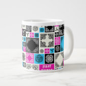 Erste Dinge Erste Teepause! Funny Magenta & Blue Jumbo-Tasse (Vorderseite Rechts)