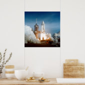 Erste Einführung des Raumschiffs Columbia 1981 Poster (Küche)