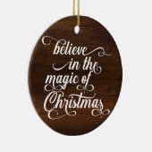 Erste frohe Weihnachten Rustic Wood Typografie Keramik Ornament (Rechts)