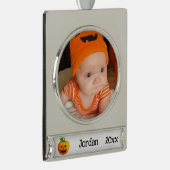 Erste Halloween Niedlich Pumpkin Personalize Name Banner-Ornament Silber (Rechts)