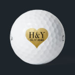 Erste Hochzeitmonographen Datum Goldenes Herz Golfball<br><div class="desc">Goldenes Herzdesign mit Paaren-Monogramm-Initialen und Hochzeitstermin,  die personalisiert und als Brautparty-Geschenke,  Golf-Brautparty-Favoriten,  Hochzeitsgast-Gefallen oder Sake-Geschenk für die Golfer-Neuvermählten verwendet werden können.</div>