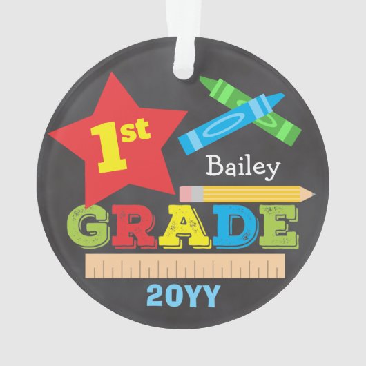 Erste Klasse Keepake Chalkboard Farbenfroh Ornament (Rückseite)