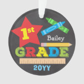 Erste Klasse Keepake Chalkboard Farbenfroh Ornament (Vorderseite)