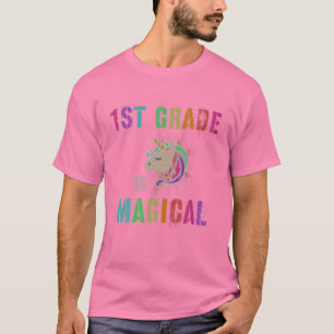 Erste Klasse Kinder Lehrer 1STE GRADE IST MAGISCH  T-Shirt