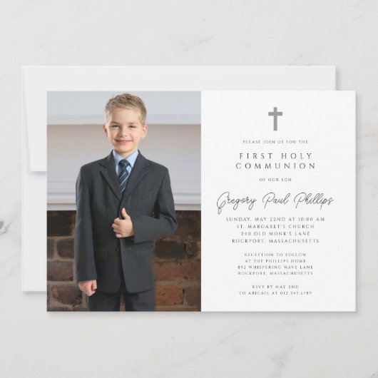 Erste Kommune Schwarz-weißes Minimalistisches Jung Einladung (Vorderseite)