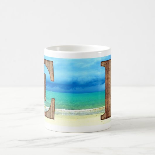 Erste Monogram Holzbuchstabe E Beach Ocean Szene Kaffeetasse (Mittel)