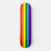 Erste Rainbow-Pride-Flagge Skateboard (Vorderseite)