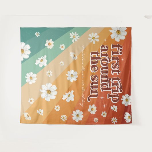 Erste Reise um die Sonne | Retro Daisy Rainbow Wandteppich (Vorderseite (Horizontal))