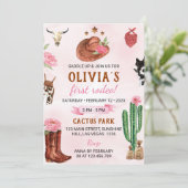 Erste Rodeo Western Cowgirl Birthday Einladung (Stehend Vorderseite)