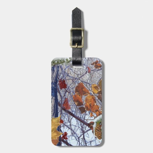 Erste Schneewinterszene Camouflage-Malerei Gepäckanhänger (Vorderseite vertikal)