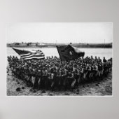 Erste Schritte gegen eine Gruppe von Marines des E Poster (Vorne)