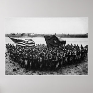Erste Schritte gegen eine Gruppe von Marines des E Poster