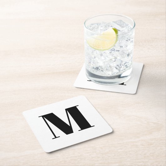 Erste Schwarz-weiße Anpassung von Monogramm Rechteckiger Pappuntersetzer (Vor Ort)