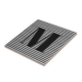 Erste Schwarz-weiße Streifen in Monogramm anpassen Fliese (Seite)