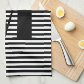 Erste Schwarz-weiße Streifen in Monogramm anpassen Geschirrtuch (Viertel Falte)