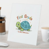 Erste Stufe Schildkröte-y Phantastisch 1. Stufe Zu Sockelschild (In Situ)