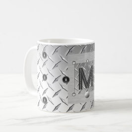 Erste Tasse aus Metall und Stahl
