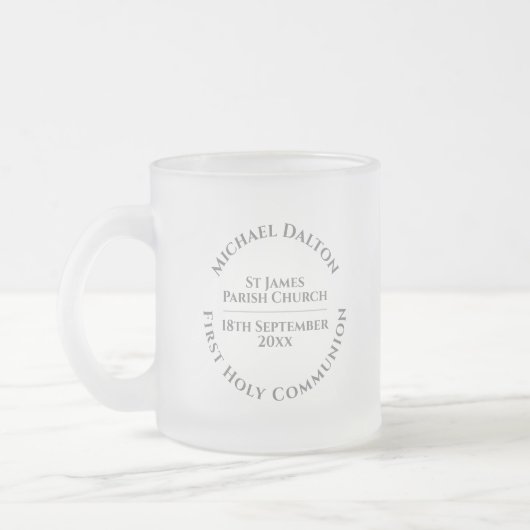 Erste Tasse des Mattierten Glass-Kommunion (Links)