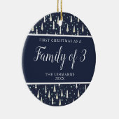 Erste Weihnachten als Familie von 3 Personalisiert Keramik Ornament (Rechts)
