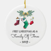 Erste Weihnachten als Familie von drei 2025 Keramik Ornament (Hinten)