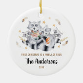 Erste Weihnachten als Familie von vier 4 Raccoons Keramik Ornament (Hinten)