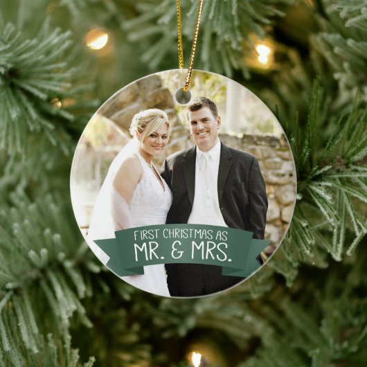 Erste Weihnachten als Herr & Mrs. Foto Dark Green Keramik Ornament (Baum)
