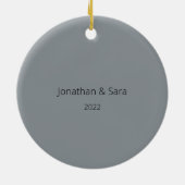 Erste Weihnachten als Herr & Mrs. Foto Silver Gray Keramik Ornament (Hinten)