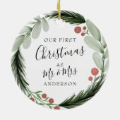 Erste Weihnachten als Herr und Frau Wreath Holiday Keramik Ornament (Hinten)