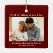 Erste Weihnachten als Mama & Vater Minimalistische Keramikornament (Rückseite)