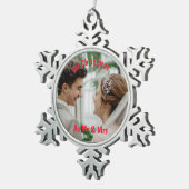 Erste Weihnachten als Mr. & Mrs. Foto Schneeflocken Zinn-Ornament (Rechts)
