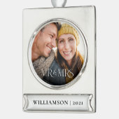 Erste Weihnachten als Mr. & Mrs. Modern Couple Fot Banner-Ornament Silber (Links)