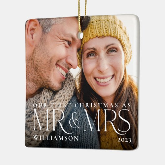 Erste Weihnachten als Mr. & Mrs. Modern Couple Fot Keramikornament (Links)