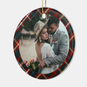 Erste Weihnachten als Mr. & Mrs. Tartan Kariertes Keramik Ornament (Links)