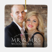 Erste Weihnachten als Mr. und Mrs. Couple Foto Keramikornament (Rückseite)