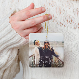 Erste Weihnachten als Mrs. & Mrs. Modern Couple Fo Keramikornament