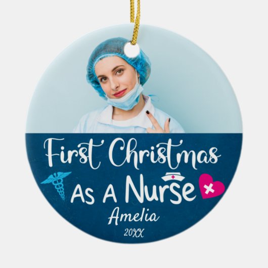 Erste Weihnachten als Nurse Custom Foto und Name Keramik Ornament (Vorne)