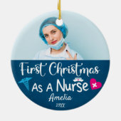 Erste Weihnachten als Nurse Custom Foto und Name Keramik Ornament (Hinten)
