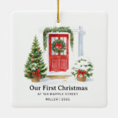 Erste Weihnachten bei New Address - Red Door Keramikornament (Rückseite)