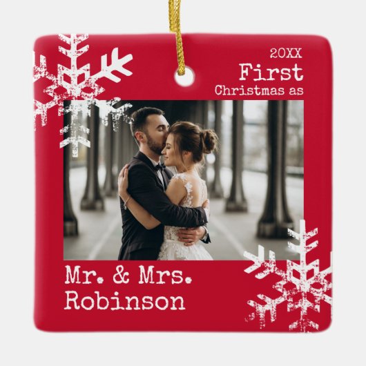 Erste Weihnachten Herr & Mrs. Custom Foto Snowflak Keramikornament (Vorderseite)
