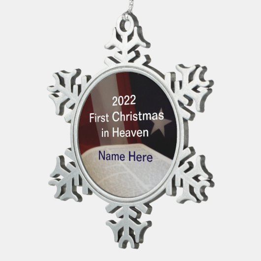 Erste Weihnachten im Himmel Snowflake Pewter Chris Schneeflocken Zinn-Ornament (Rechts)