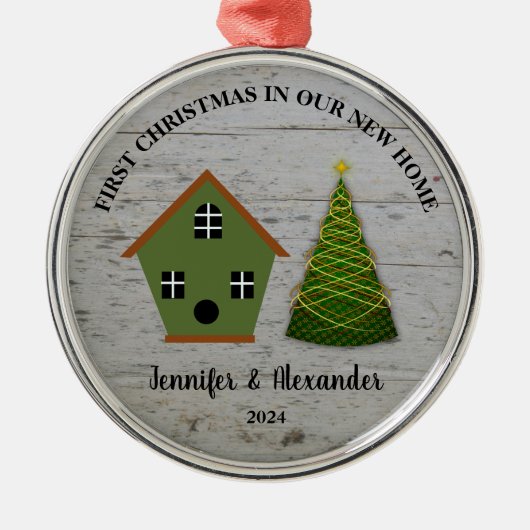Erste Weihnachten in unserem neuen Zuhause-Holzhüt Ornament Aus Metall (Vorne)