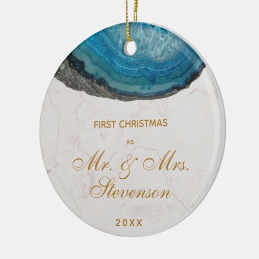 Erste Weihnachten Mr. & Mrs. Blue Geode Golden Scr Keramik Ornament (Links)