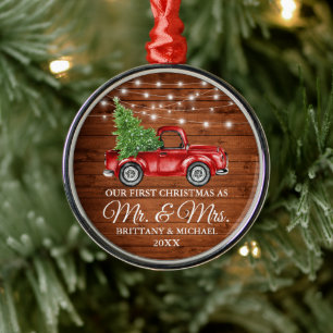Erste Weihnachten Mr. und Mrs. Wood Lights Truck Ornament Aus Metall