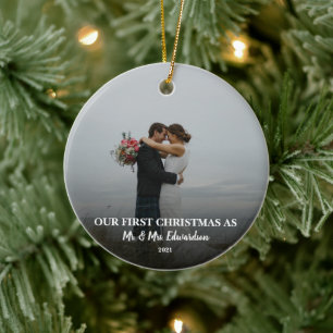 Erste Weihnachten verheiratet als Mr. und Mrs. Fot Keramik Ornament